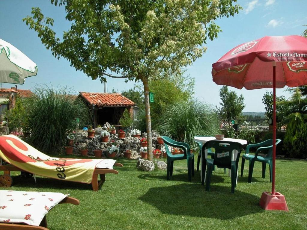 La Vieja Cantina Quintana Redonda Exteriör bild
